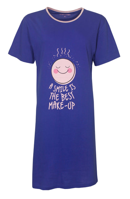 Blauw nachthemd met roze bies en opdruk 'A smile is the best make-up' met lachend gezichtje