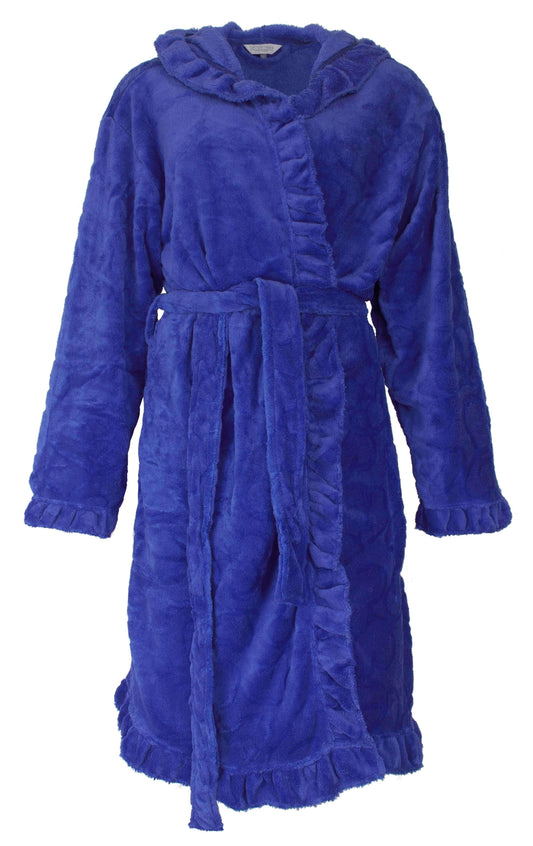 Blauwe fleece badjas met capuchon, lange mouwen, zakken en ceintuur, afgewerkt met ruches langs de randen.