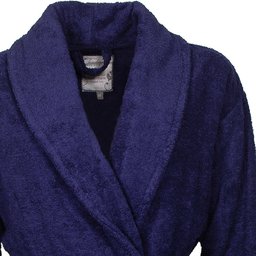 Blauwe badjas met sjaalkraag, lange mouwen en ceintuur. Gemaakt van zachte badstof voor optimaal comfort.