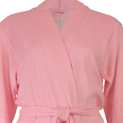 Roze badjas in kimono-stijl met zachte stof, V-hals en ceintuur. Zichtbaar merk label aan de binnenkant.
