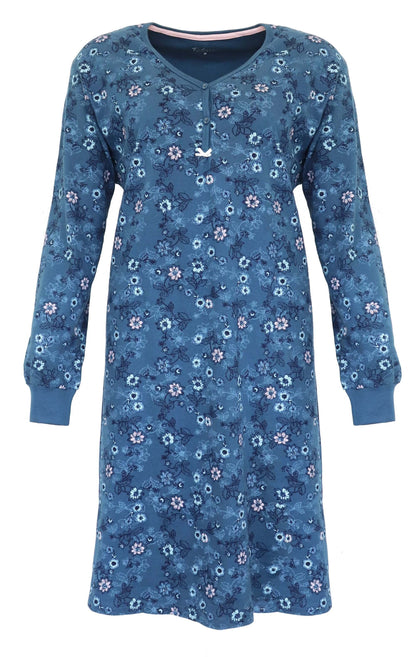 Blauw nachthemd met lange mouwen en bloemenprint, voorzien van een polo sluiting en ribboorden aan de mouwen.