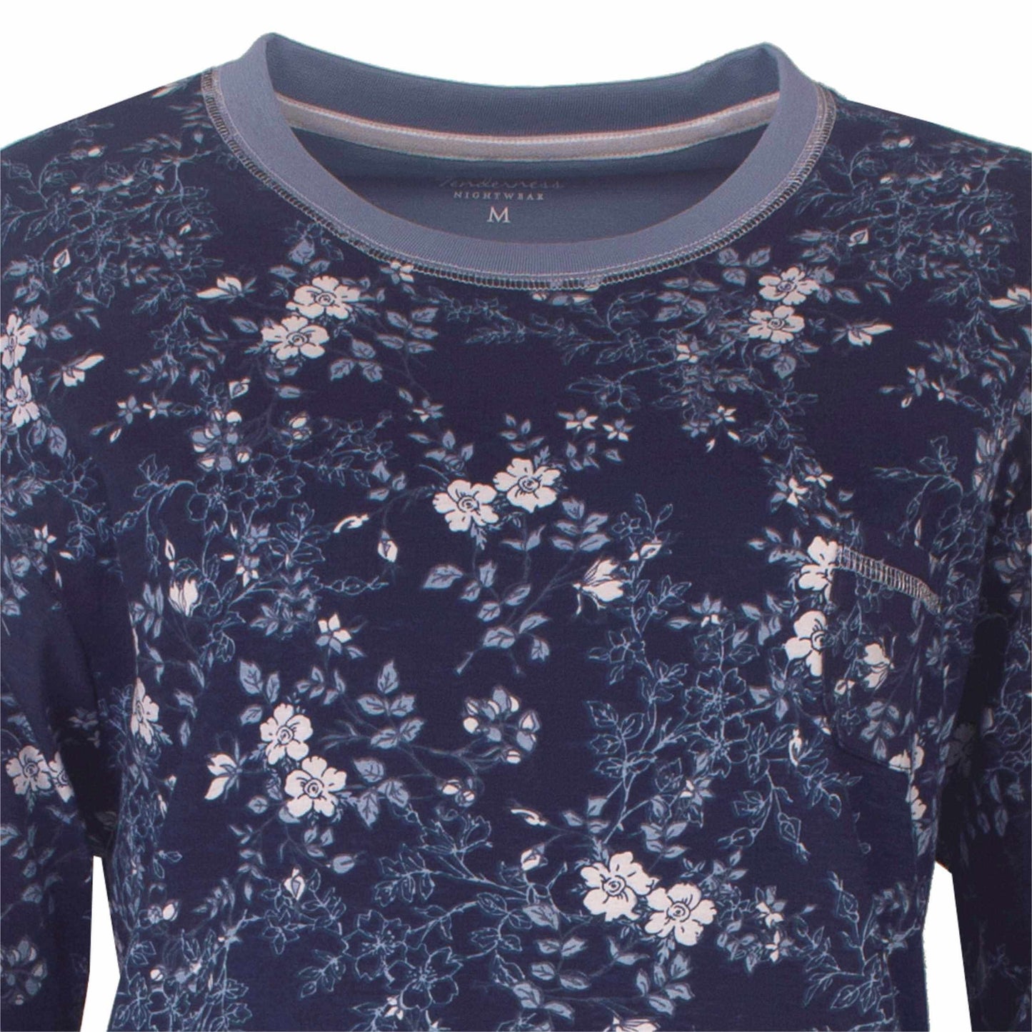 Donkerblauw nachthemd met lange mouwen en ronde hals, versierd met delicate witte en lichtblauwe bloemenprint