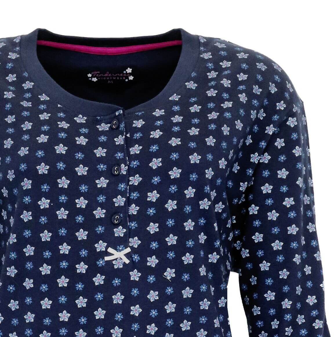 Donkerblauw dames nachthemd met klein wit en lichtblauw bloemenpatroon, knoopsluiting en ronde hals