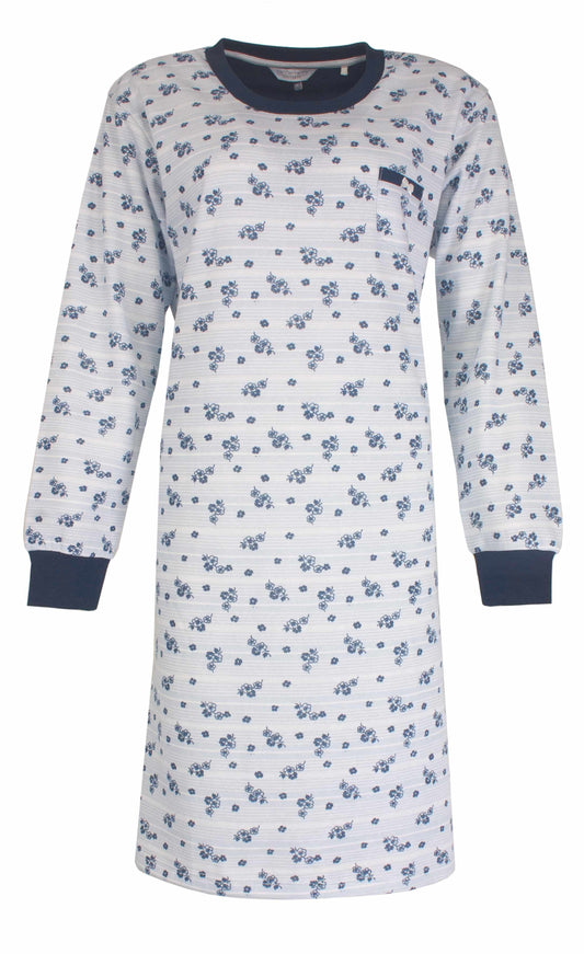 Lichtblauw fleece nachthemd met kleine blauwe bloemetjes en lange mouwen, donkerblauwe boorden