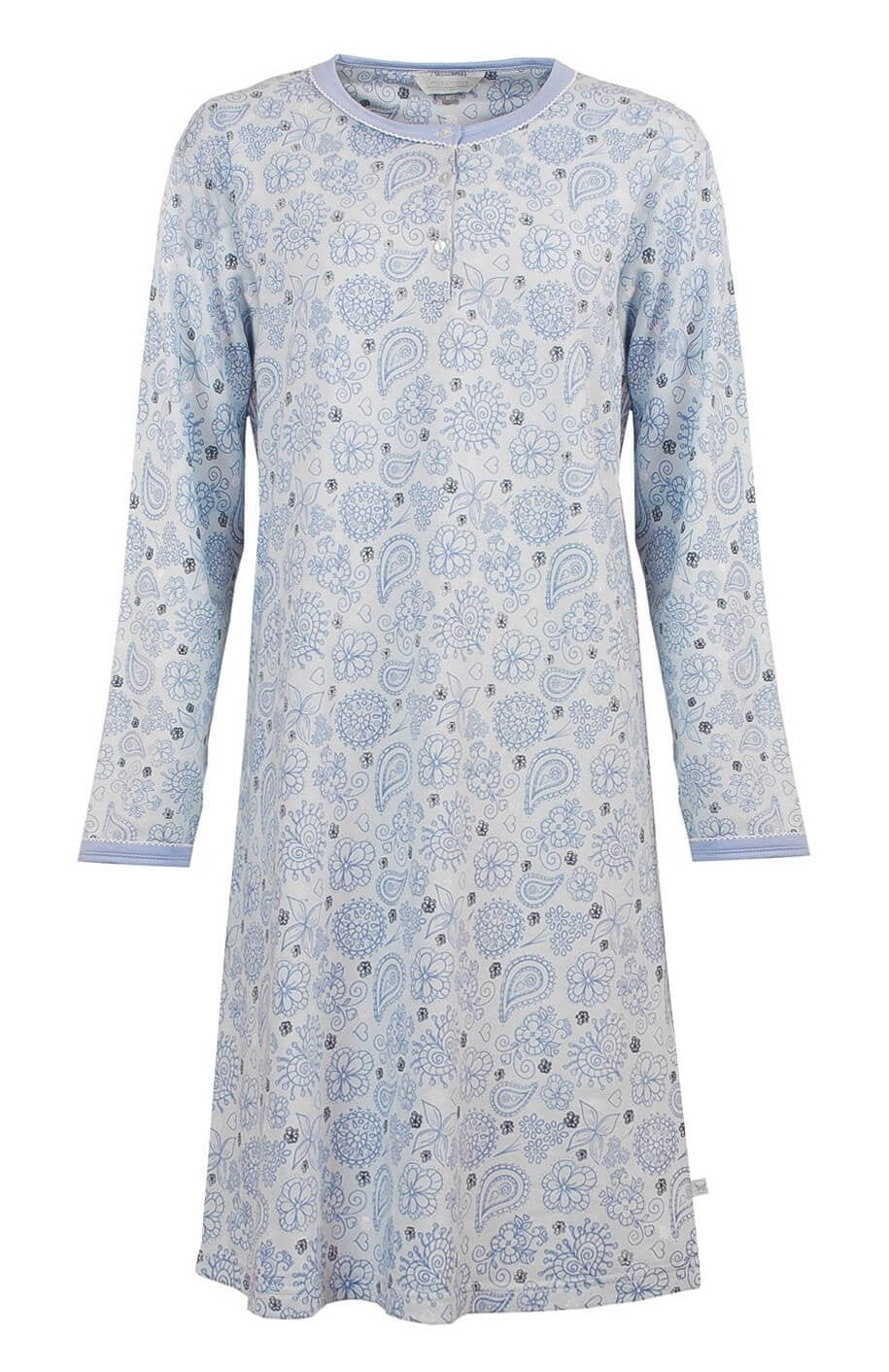 Lichtblauw nachthemd met lange mouwen en een geprint bloemen- en paisleypatroon, ronde hals met polosluiting.