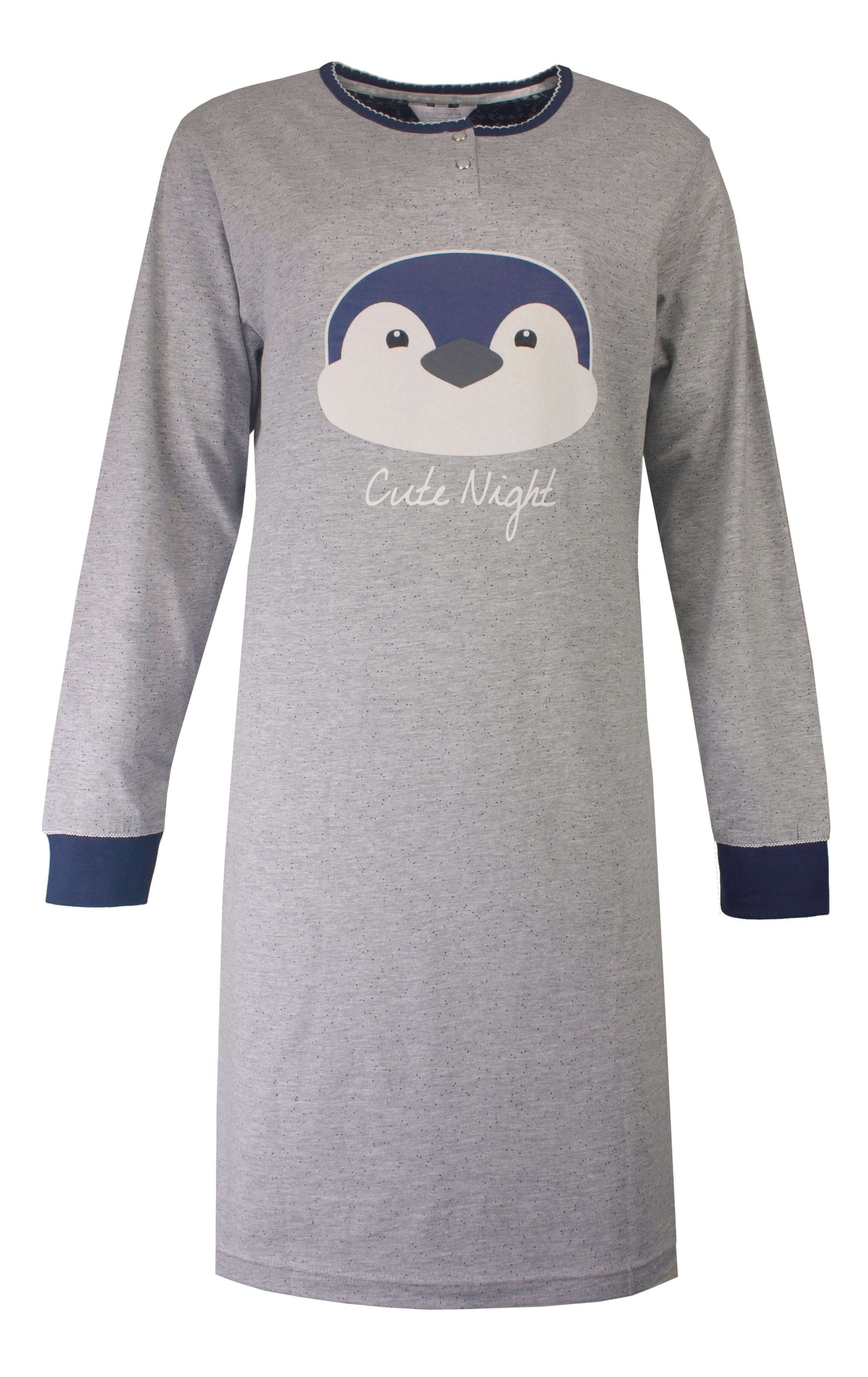 Grijs dames nachthemd met pinguïn gezicht en 'Cute Night' tekst, lange mouwen en korte polo sluiting.
