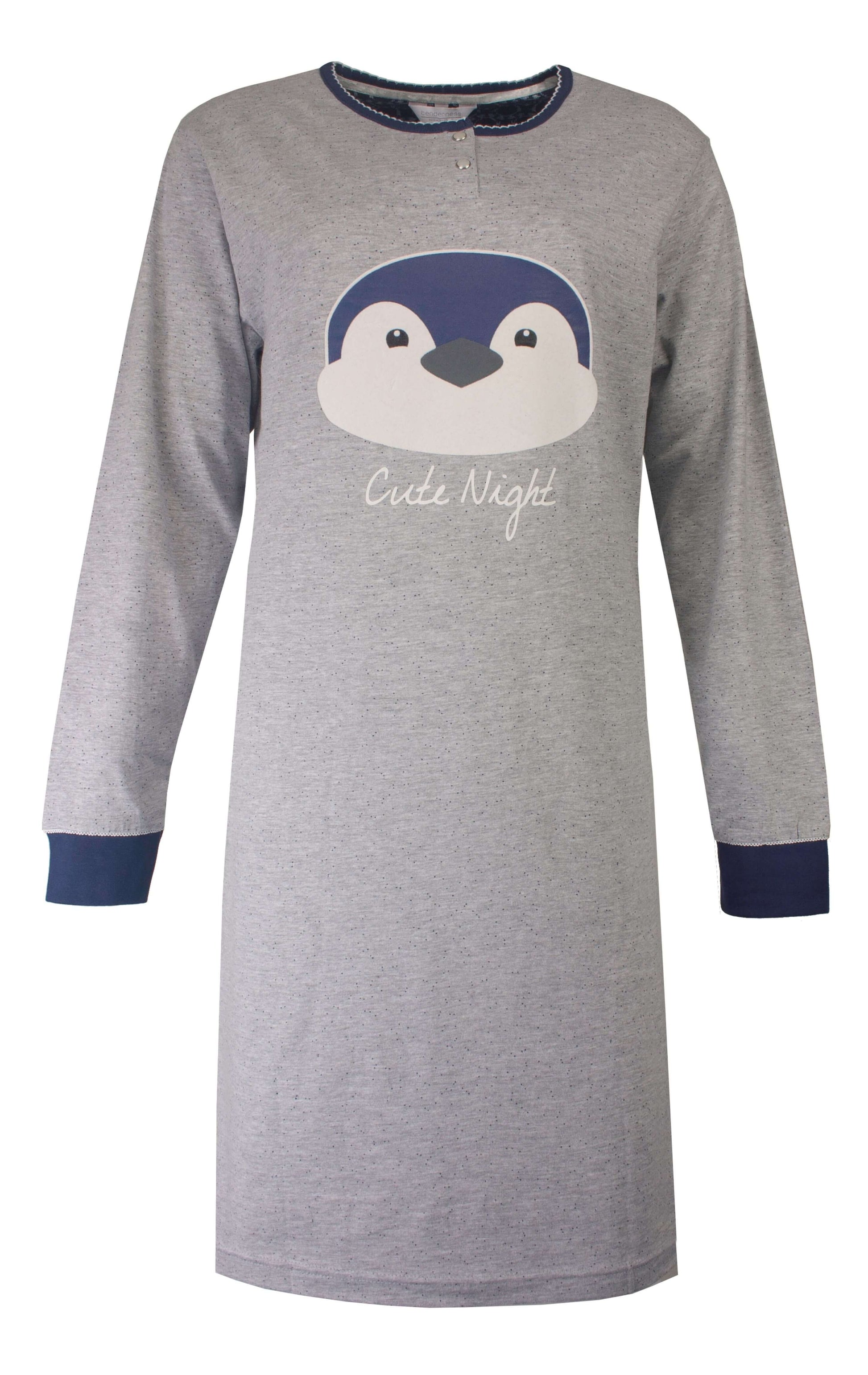 Grijs dames nachthemd met pinguïn gezicht en 'Cute Night' tekst, lange mouwen en korte polo sluiting.