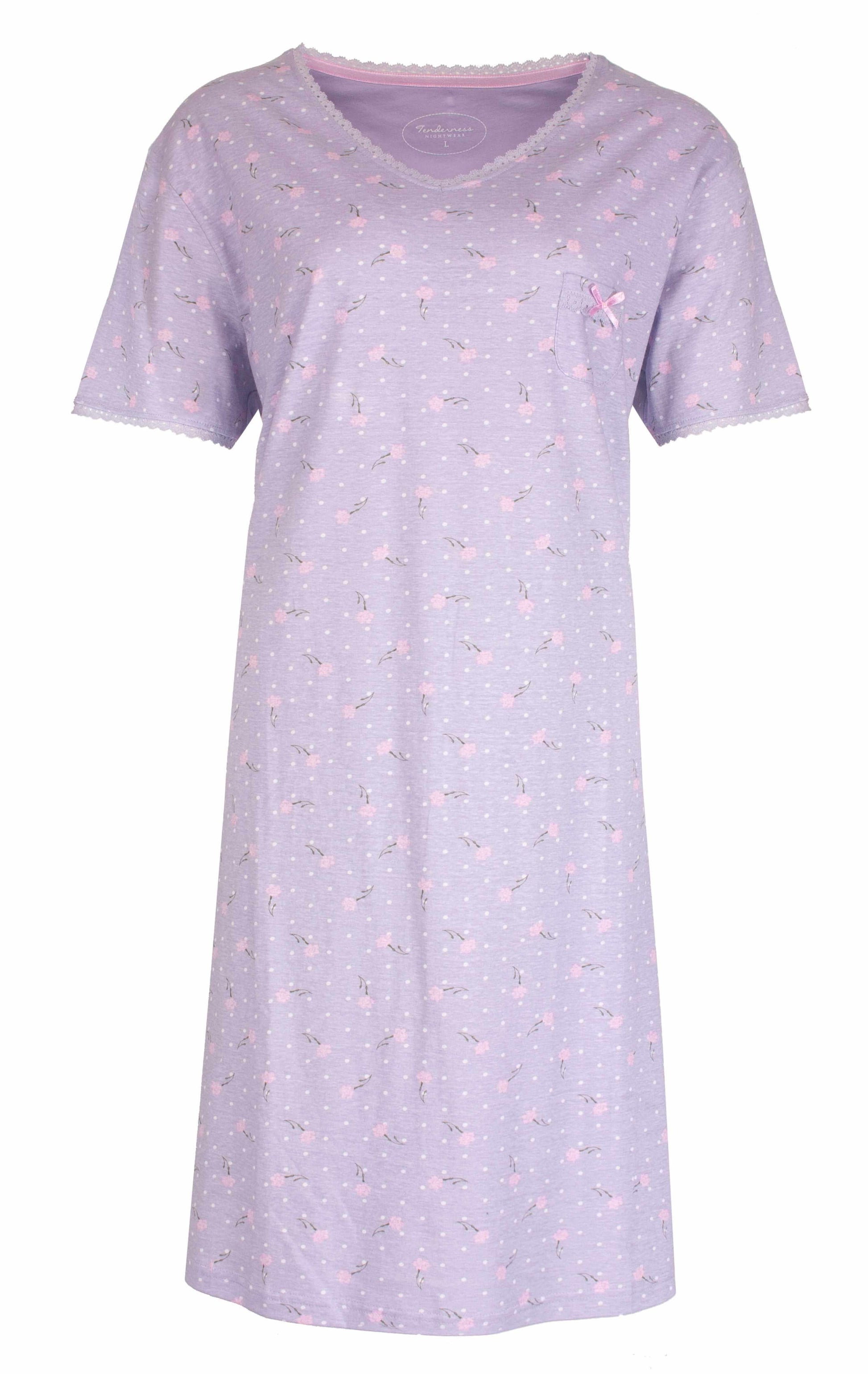 Lavendel lila nachthemd met V-hals, korte mouwen en een delicaat bloemenpatroon in roze tinten.