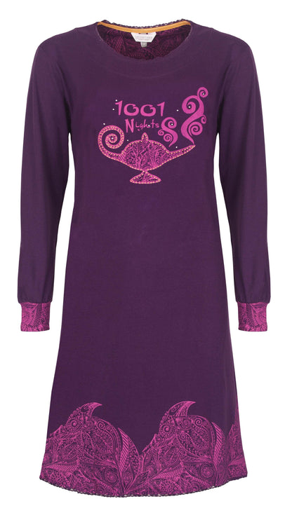 Paars nachthemd met lange mouwen, ronde hals en roze '1001 Nights' print van een magische lamp en sierlijke patronen