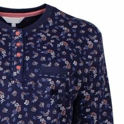 Blauw nachthemd met kleine bloemenprint, lange mouwen, polo-sluiting en borstzakje gemaakt van katoen.
