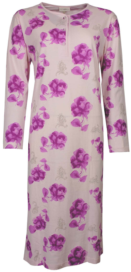 Roze nachthemd met paarse bloemenprint, lange mouwen en polo-sluiting. Merk Tenderness.