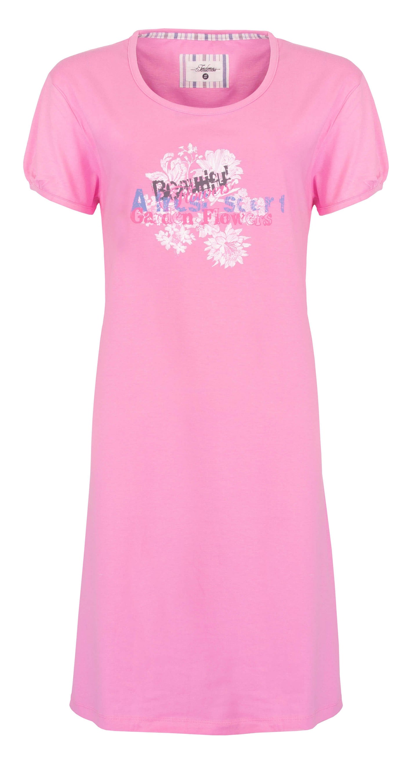 Roze katoenen nachthemd met korte mouwen, ronde hals en een grote print van bloemen en tekst op de borst.
