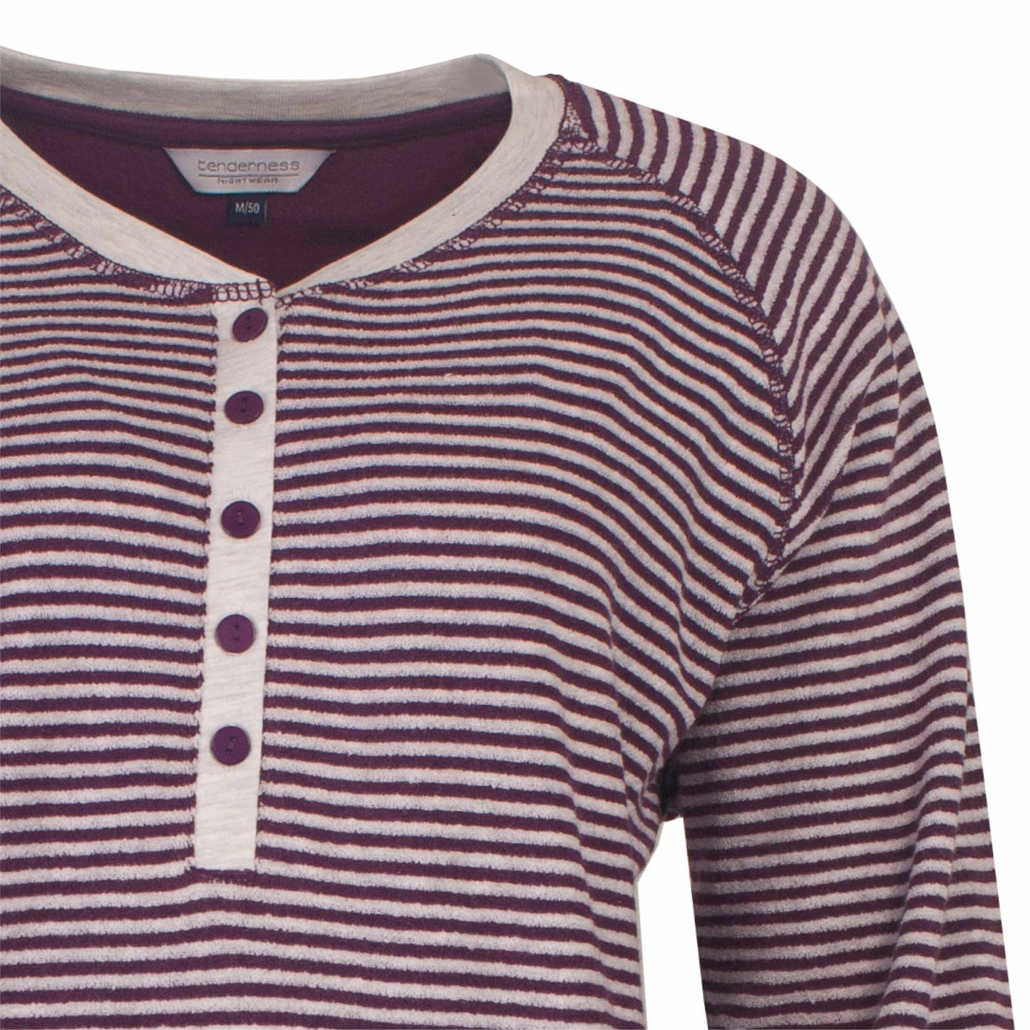 Gestreepte badstof pyjama in bordeaux rood en wit, met knoopsluiting en lange mouwen, merk Tenderness.