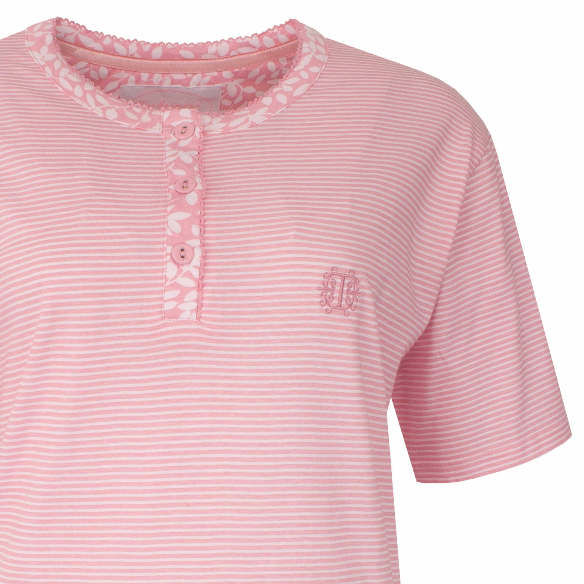 Roze gestreepte dames pyjama top met korte mouwen, knoopsluiting en bloemenmotief op de kraag