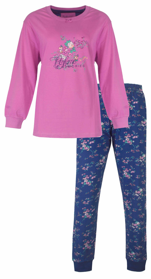 Dames pyjama met roze lange mouwen top met bloemenprint en blauwe broek met bloemenpatroon