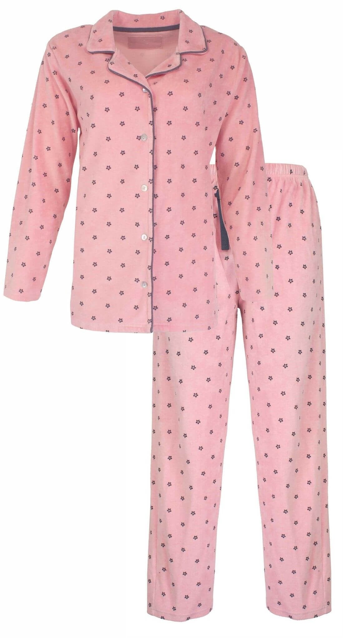 Roze fluwelen pyjama set met kleine bloemetjes print, bestaande uit een knoop-down shirt en lange broek.