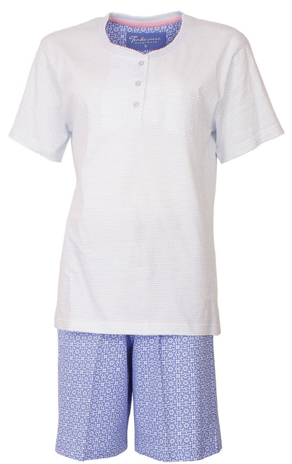Witte katoenen shortama set met gestreept shirt en knoopsluiting, blauwe shorts met klein patroon